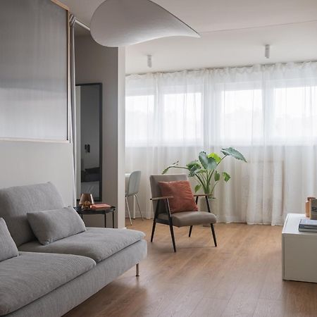Indigo - Brand New Studio Apartment Split Exterior photo
